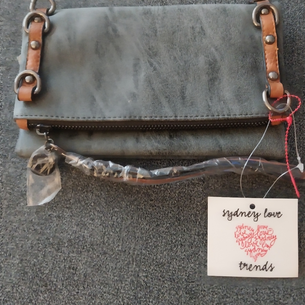 Sydney Love Gray and Tan Women's Bag NWT Wristlet.
